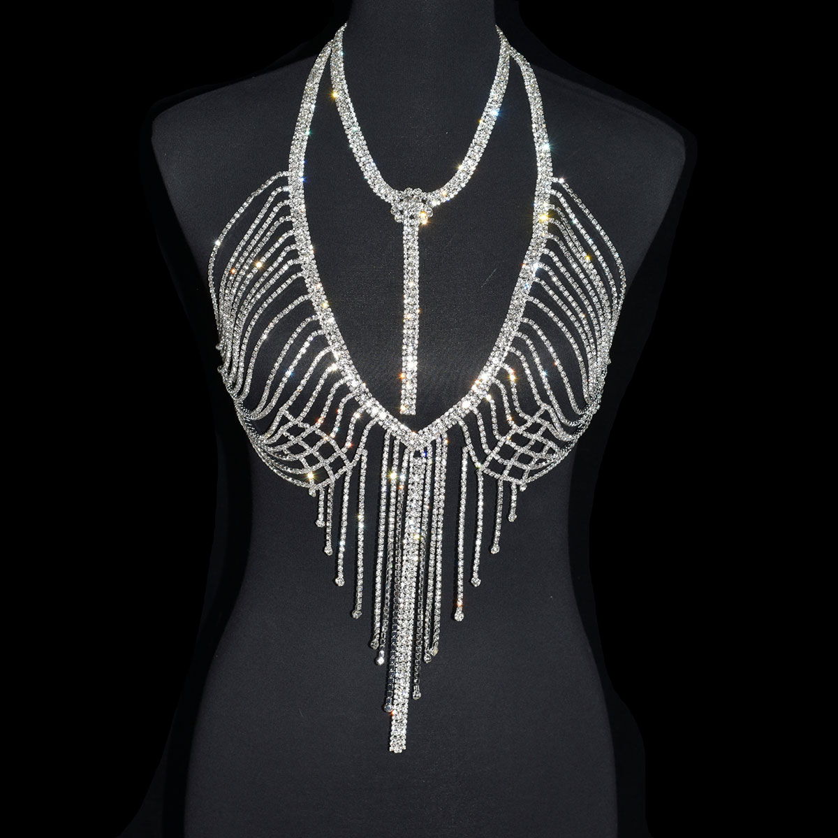 Body Jewelry Bra - سلسلة جسم من حجر الراين اللامع