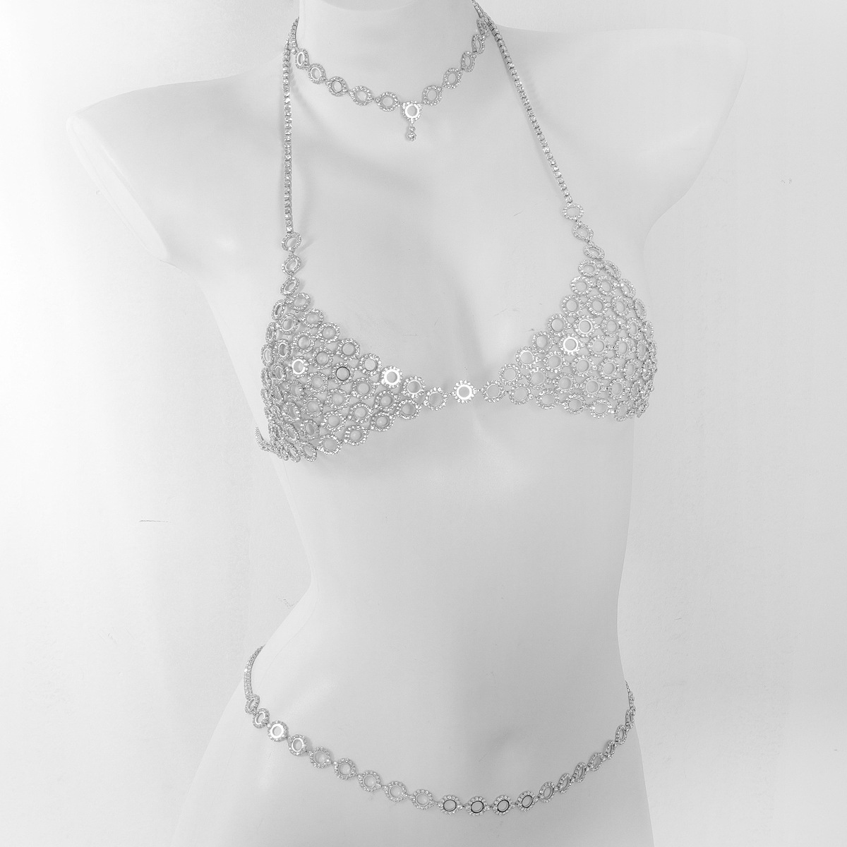 طقم سلسلة خصر حمالة صدر من ثلا - مراجعة Body Jewelry Bra وسعره