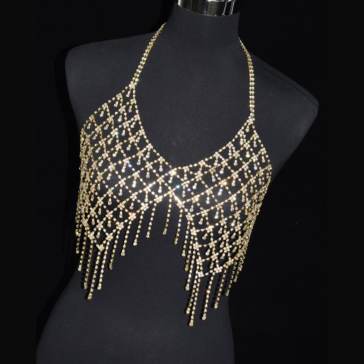 سلسلة جسم من حجر الراين اللامع - مراجعة Body Jewelry Bra وسعره