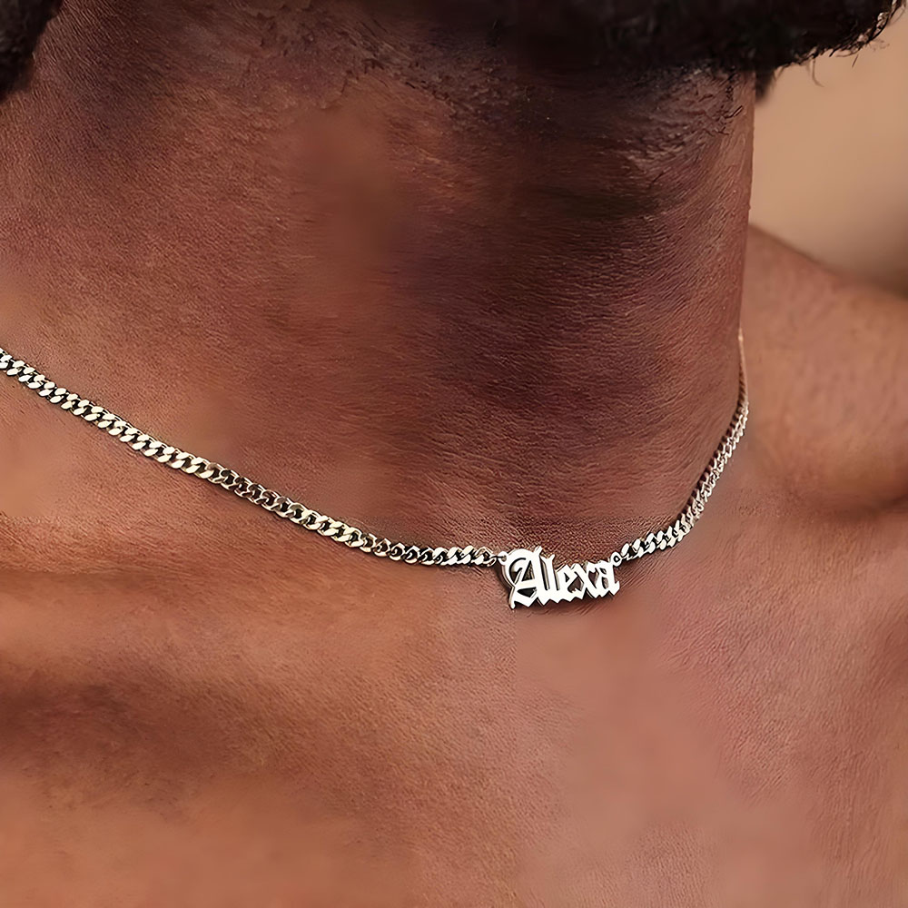 قلادة كوبية مخصصة بخط قوطي مع  - مراجعة Body Jewelry Goth وسعره
